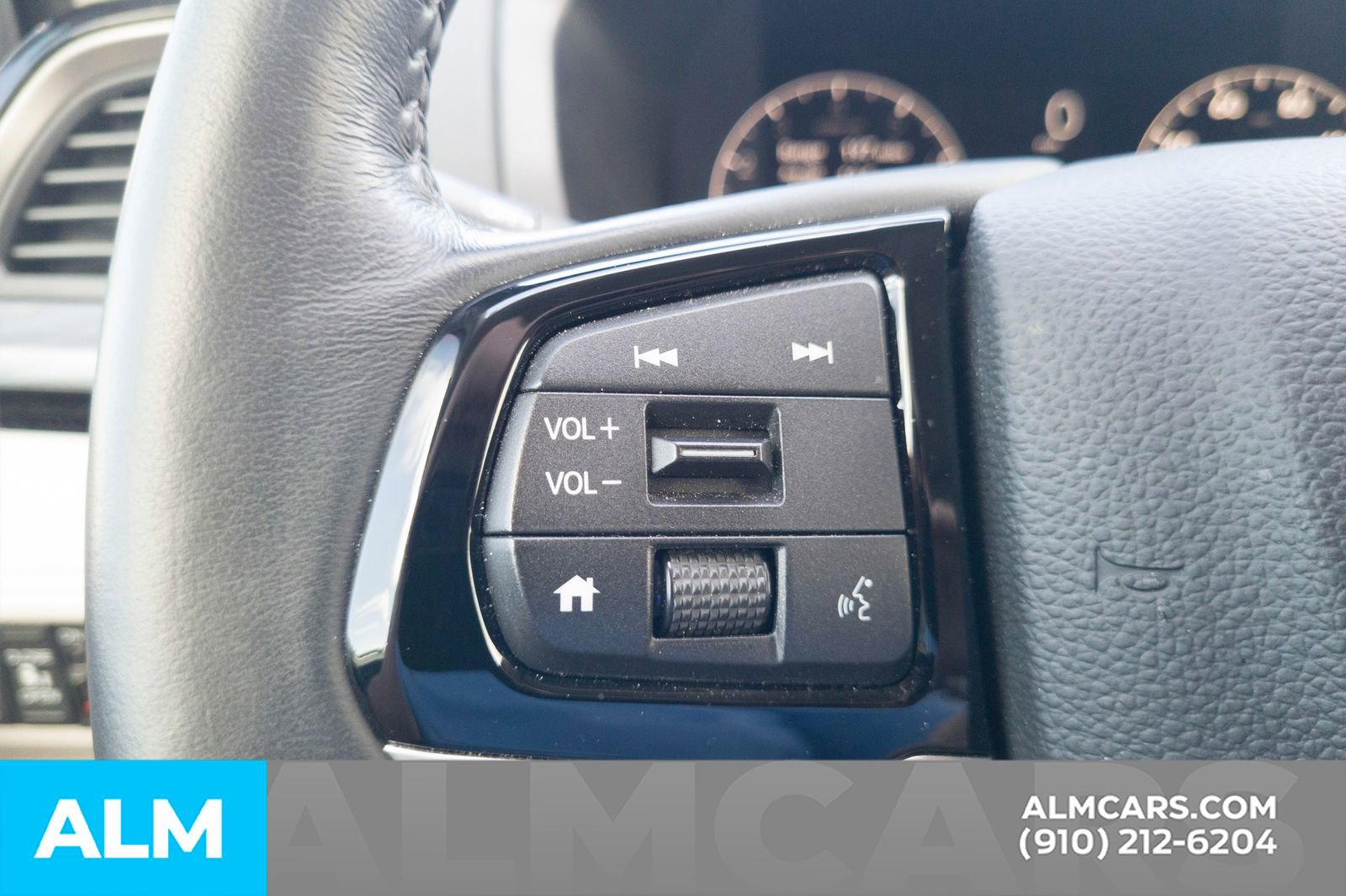 Used 2025 Honda Odyssey Elite image 34