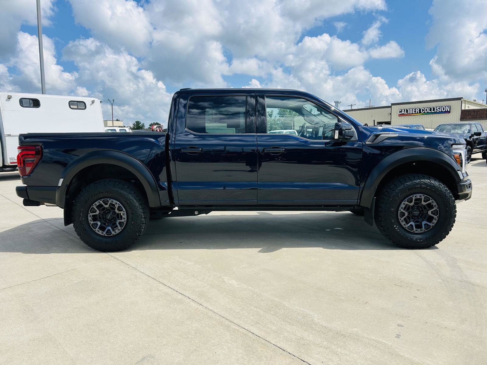 Used 2025 Ford F150 Raptor w/ Equipment Group 803A Raptor R AWD/4WD image 47