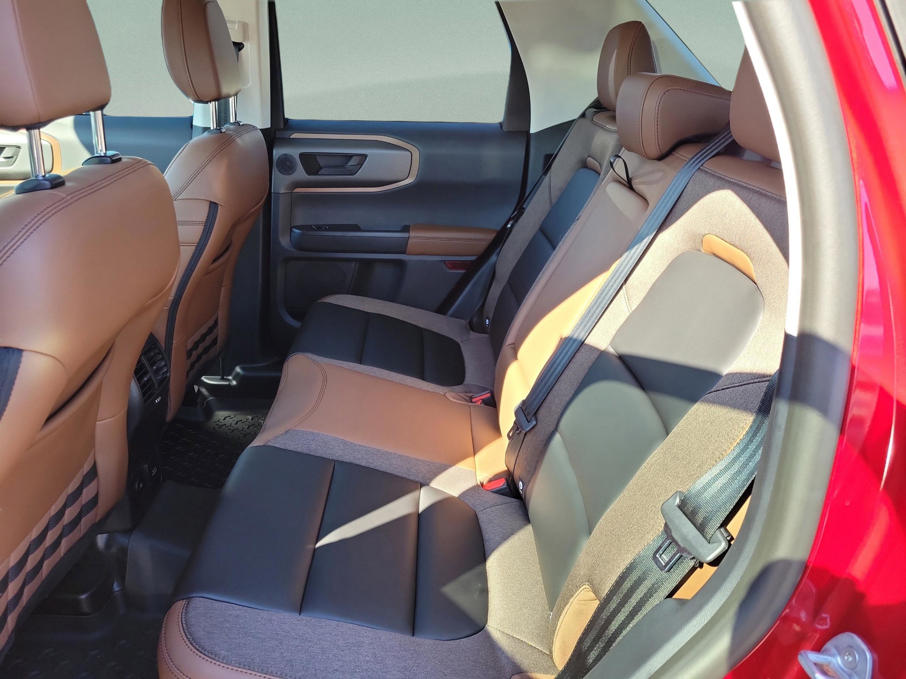 New 2025 Ford Bronco Sport Outer Banks w/ Sasquatch Outer Banks Package AWD/4WD image 9