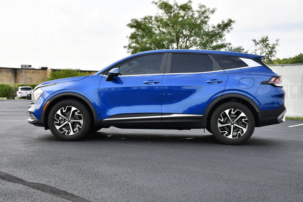 Used 2023 Kia Sportage EX FWD image 4
