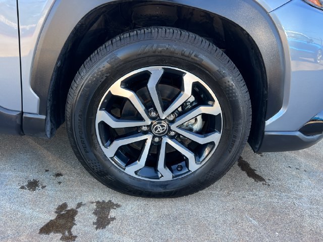 Used 2024 Toyota Corolla Cross AWD Hybrid image 29
