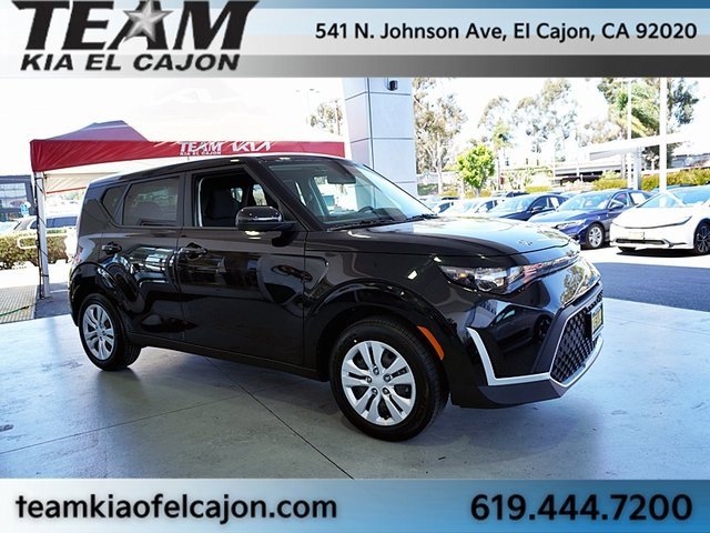 Used 2025 Kia Soul LX image 9