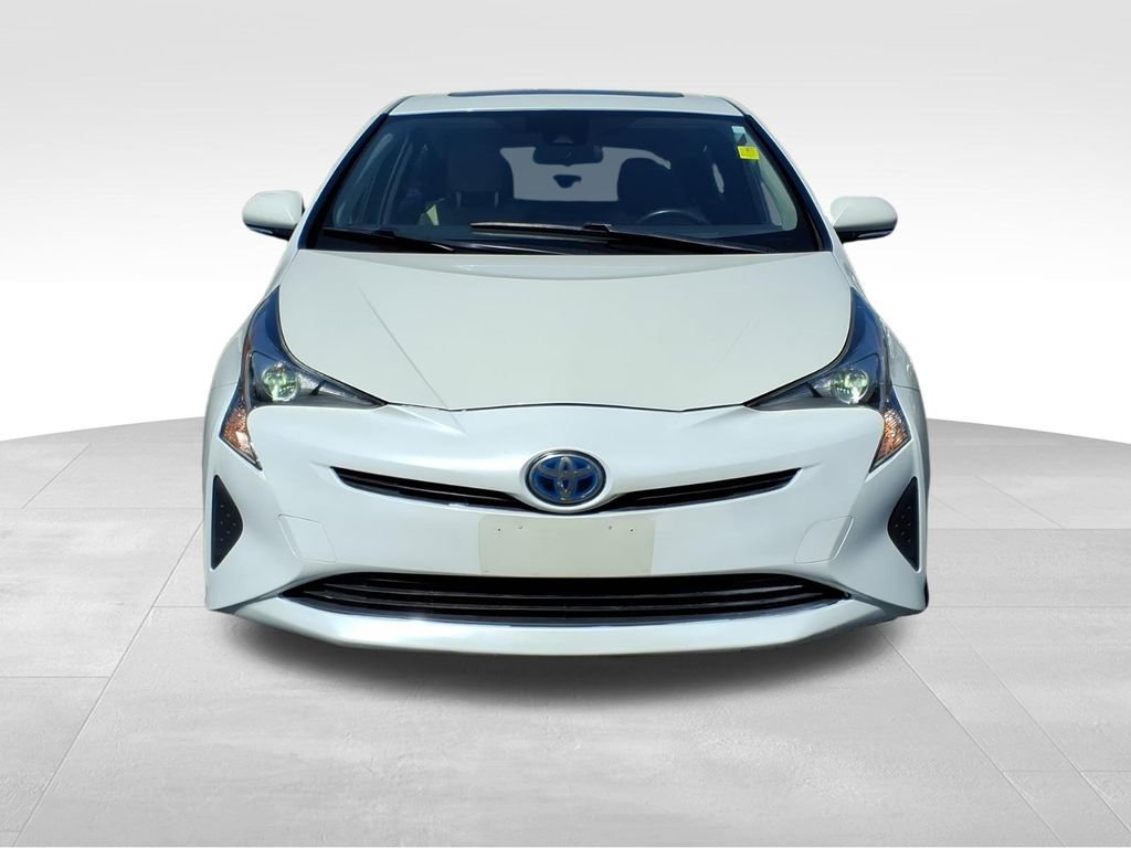 Used 2017 Toyota Prius Three w/ Advanced Technology Package FWD image 2
