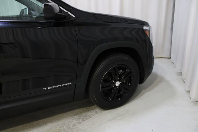 Used 2022 GMC Terrain SLE image 32