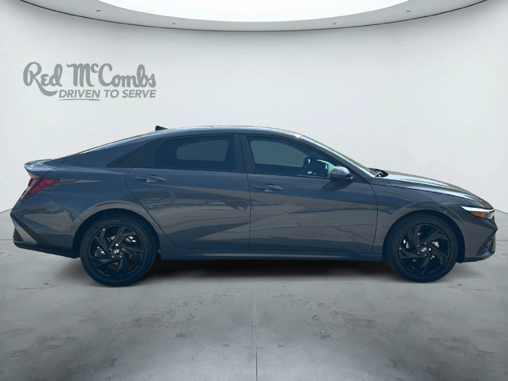New 2026 Hyundai Elantra SEL Sport FWD image 4