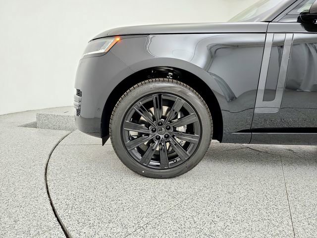 New 2026 Land Rover Range Rover Long Wheelbase SE AWD/4WD image 29