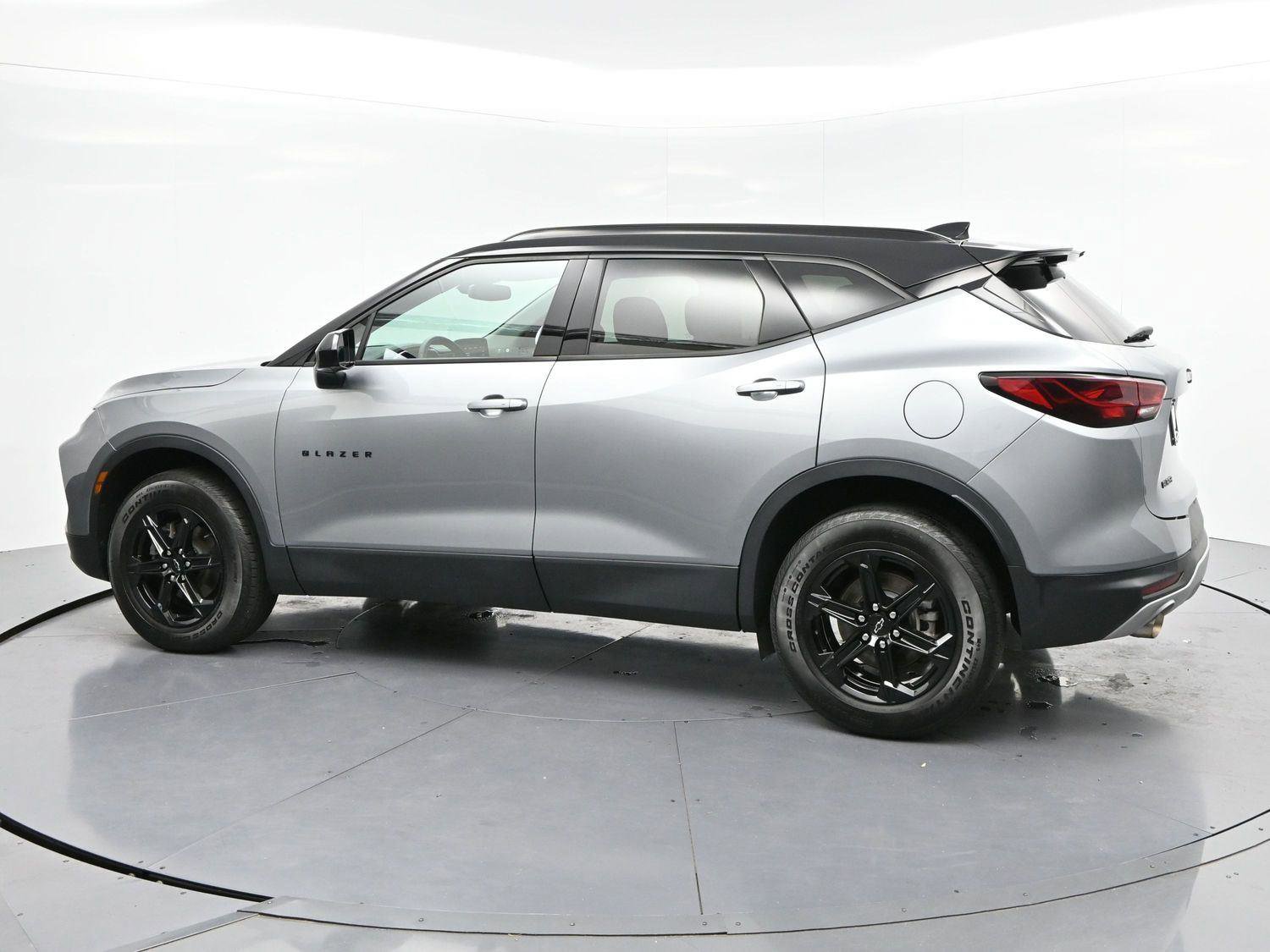 Used 2024 Chevrolet Blazer LT w/ Convenience Package FWD image 5