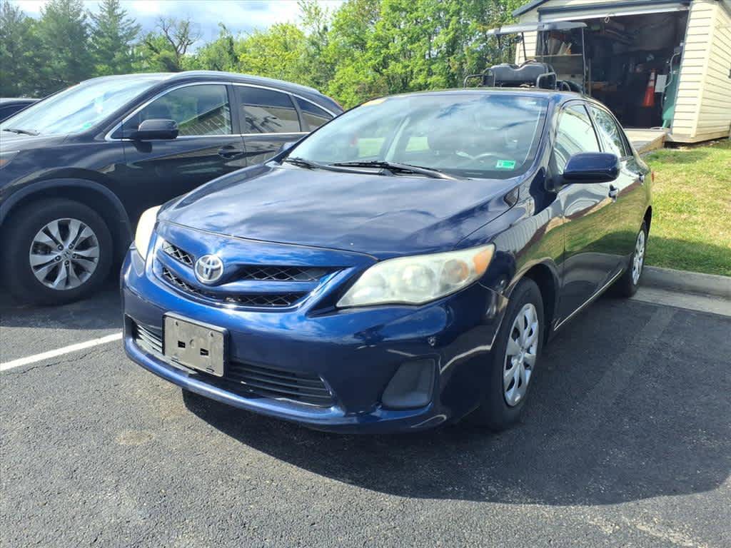Used 2013 Toyota Corolla L FWD image 3