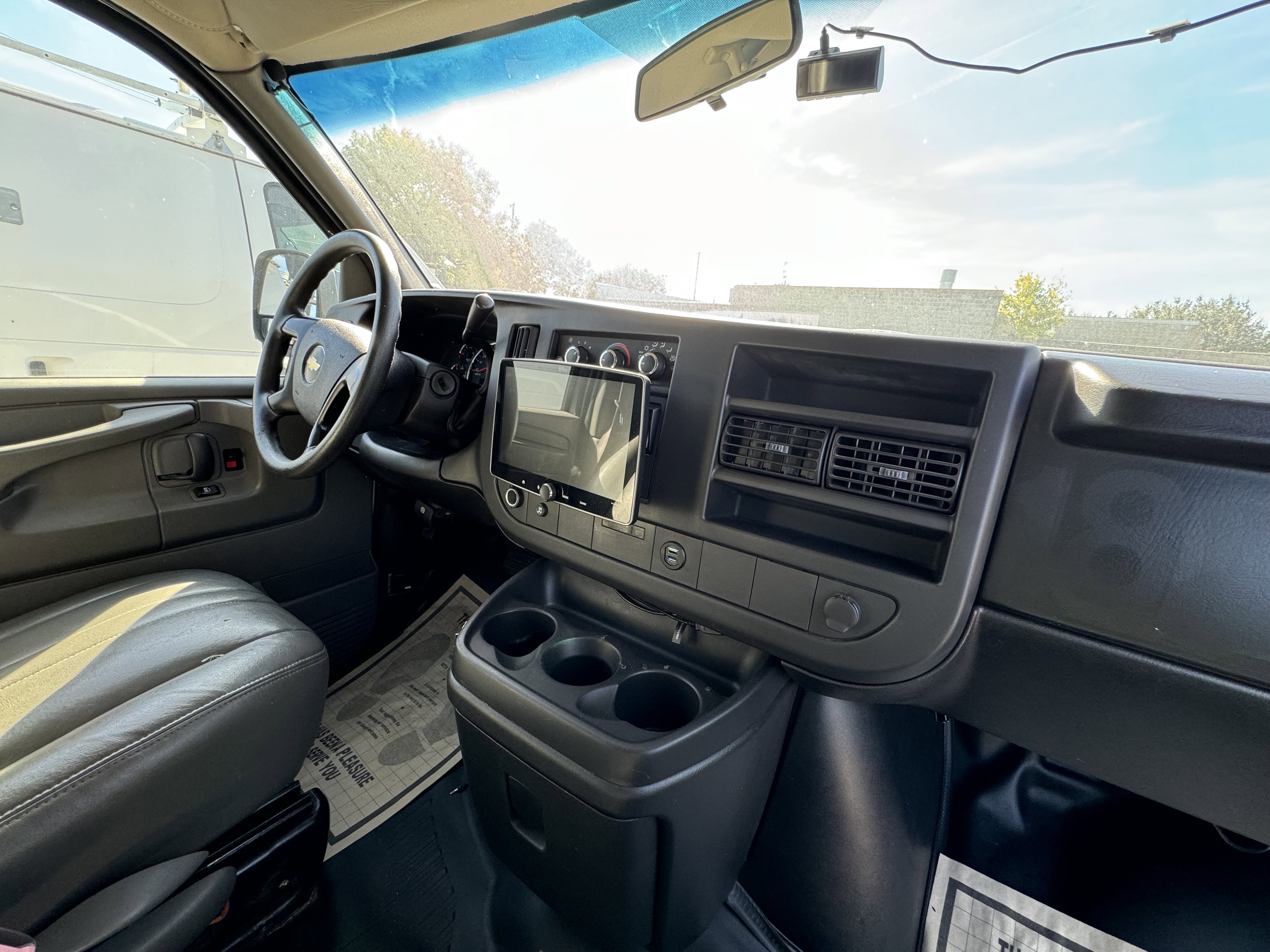 Used 2009 Chevrolet Express 1500 AWD Passenger w/ Power Package image 7