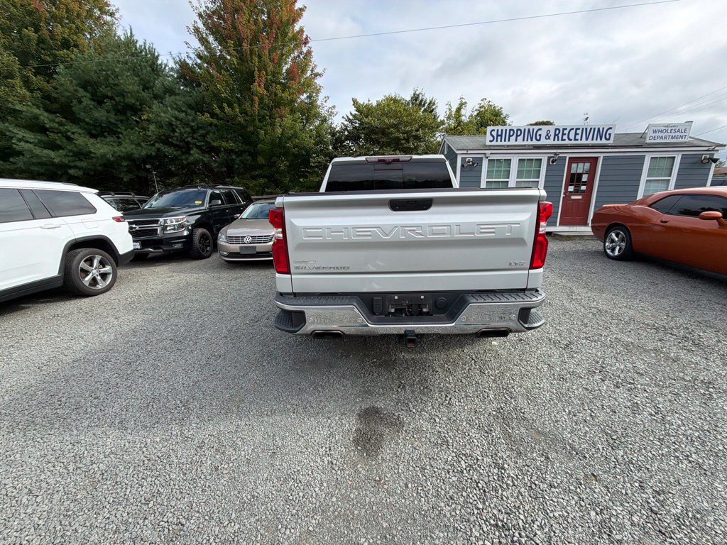 Used 2020 Chevrolet Silverado 1500 LTZ w/ LTZ Premium Package AWD/4WD image 6