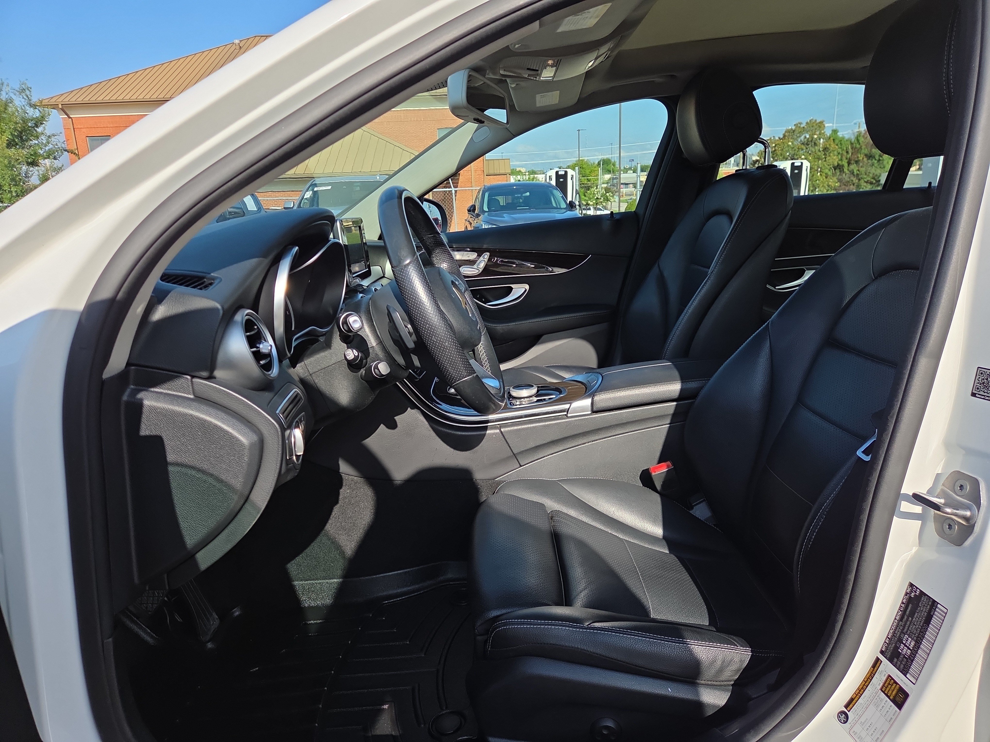 Used 2017 Mercedes-Benz C 300 4MATIC Sedan image 10