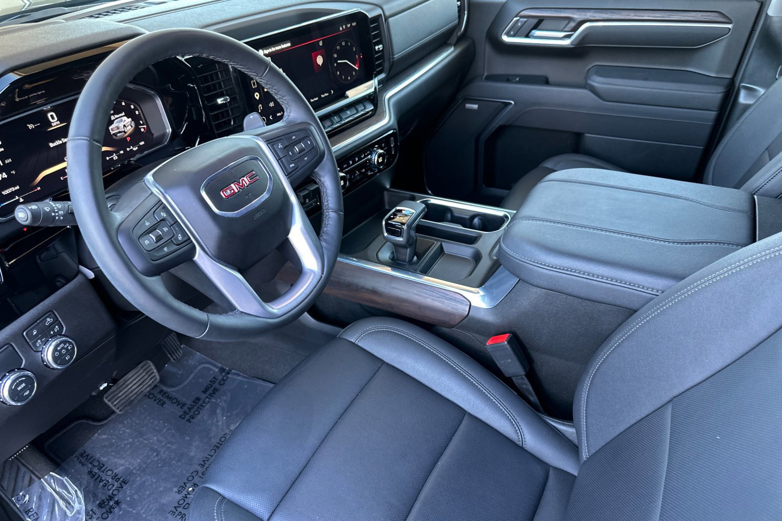 Certified 2026 GMC Sierra 1500 SLT w/ SLT Premium Package RWD image 10