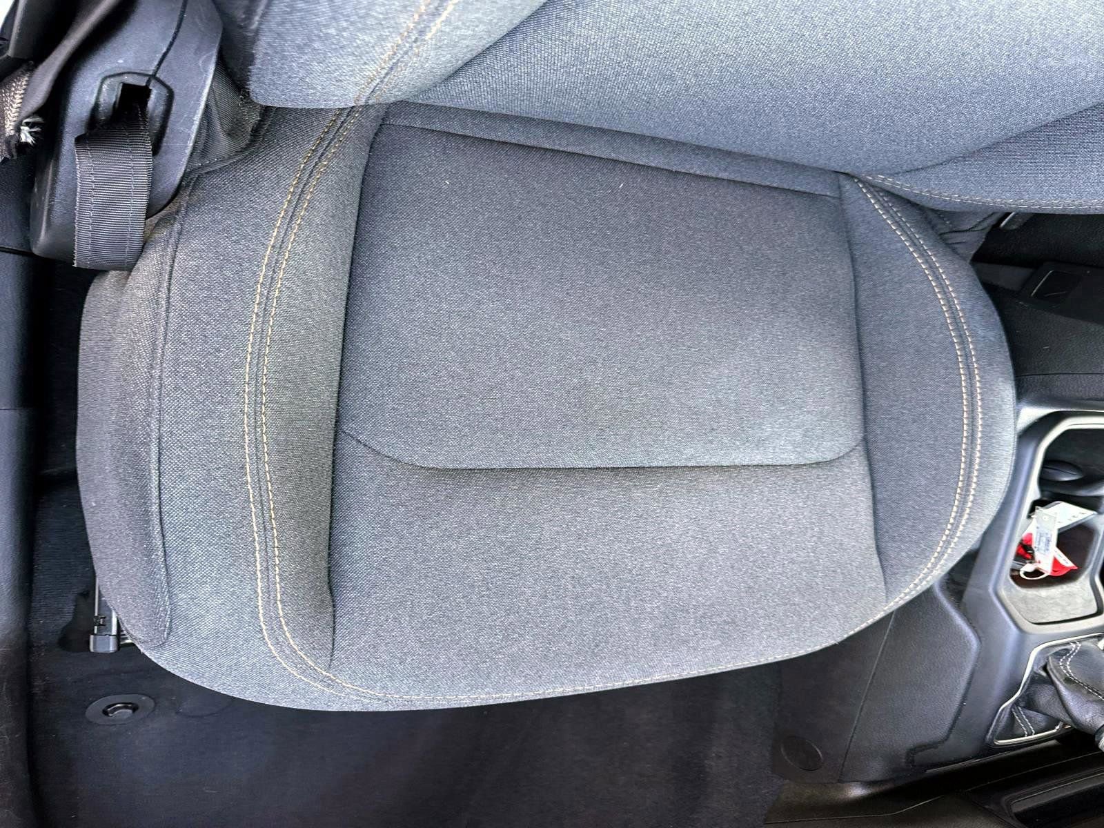 Used 2024 Jeep Wrangler Unlimited image 16