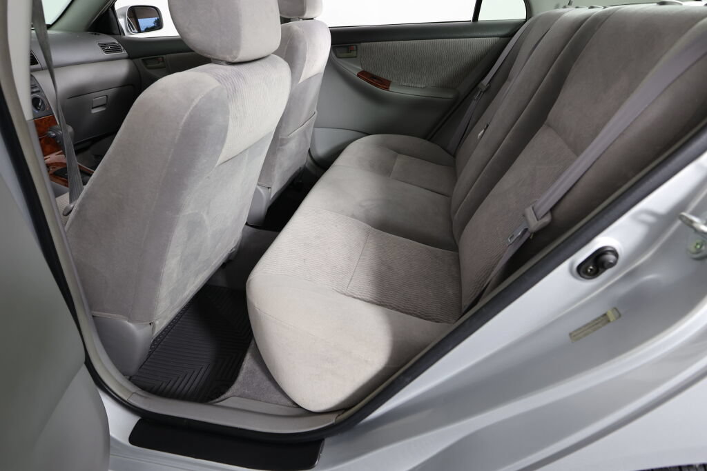 Used 2005 Toyota Corolla LE FWD image 17