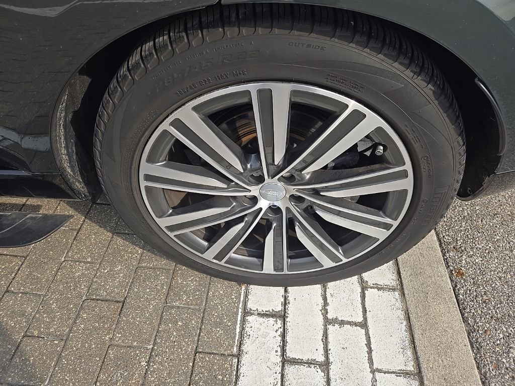 Used 2023 Land Rover Range Rover Long Wheelbase SE image 9