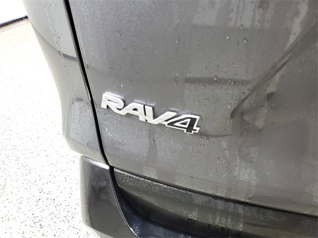 Used 2024 Toyota RAV4 SE image 7