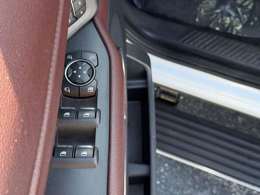 Used 2024 Ford Expedition Limited image 15