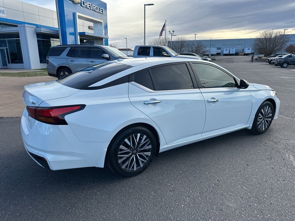 Used 2024 Nissan Altima 2.5 SV image 30