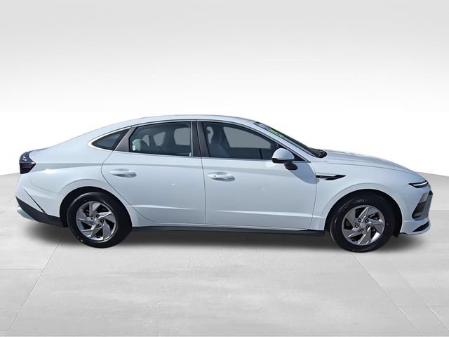 Used 2025 Hyundai Sonata SE FWD image 9