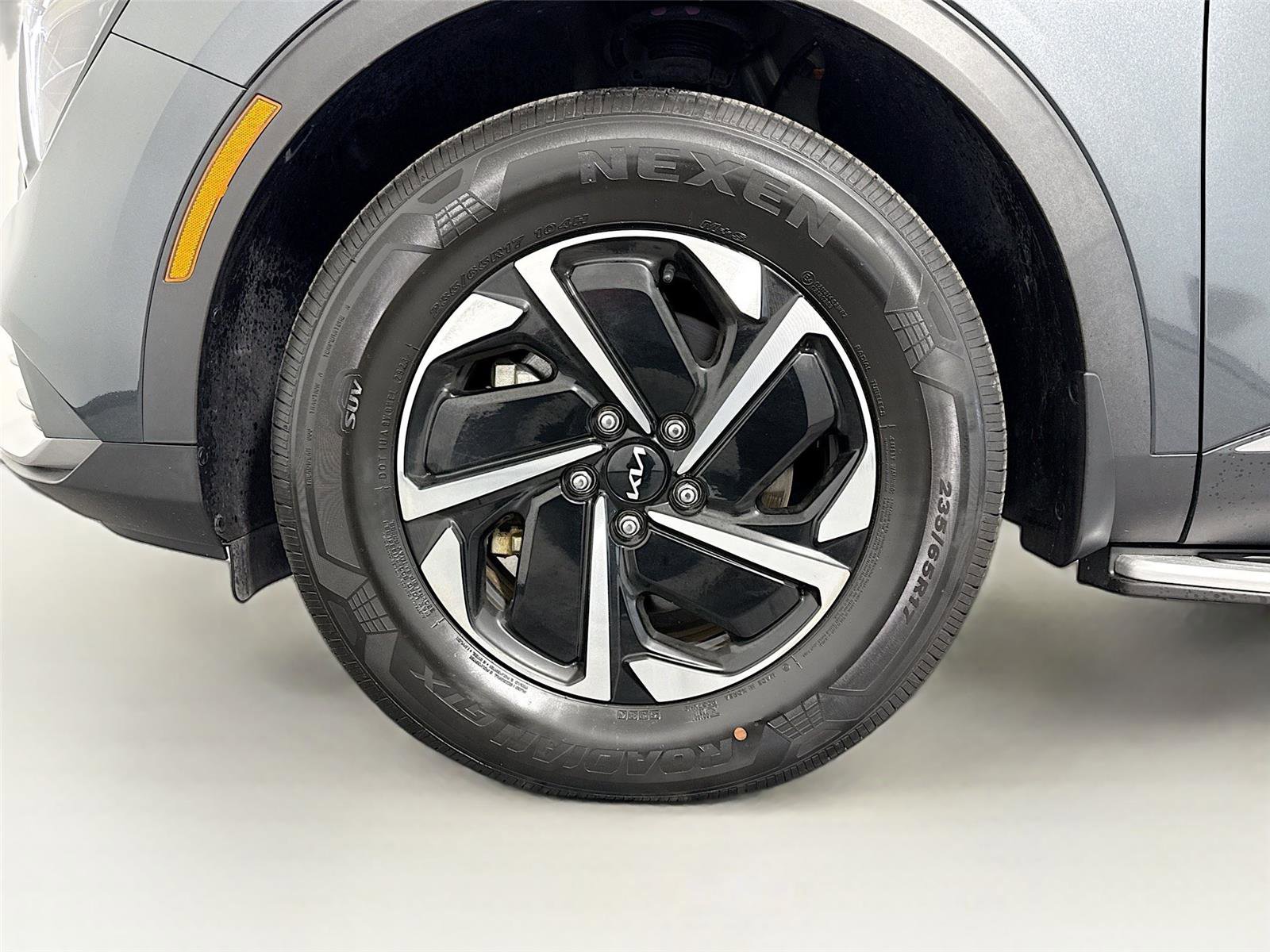 Used 2023 Kia Sportage LX image 31