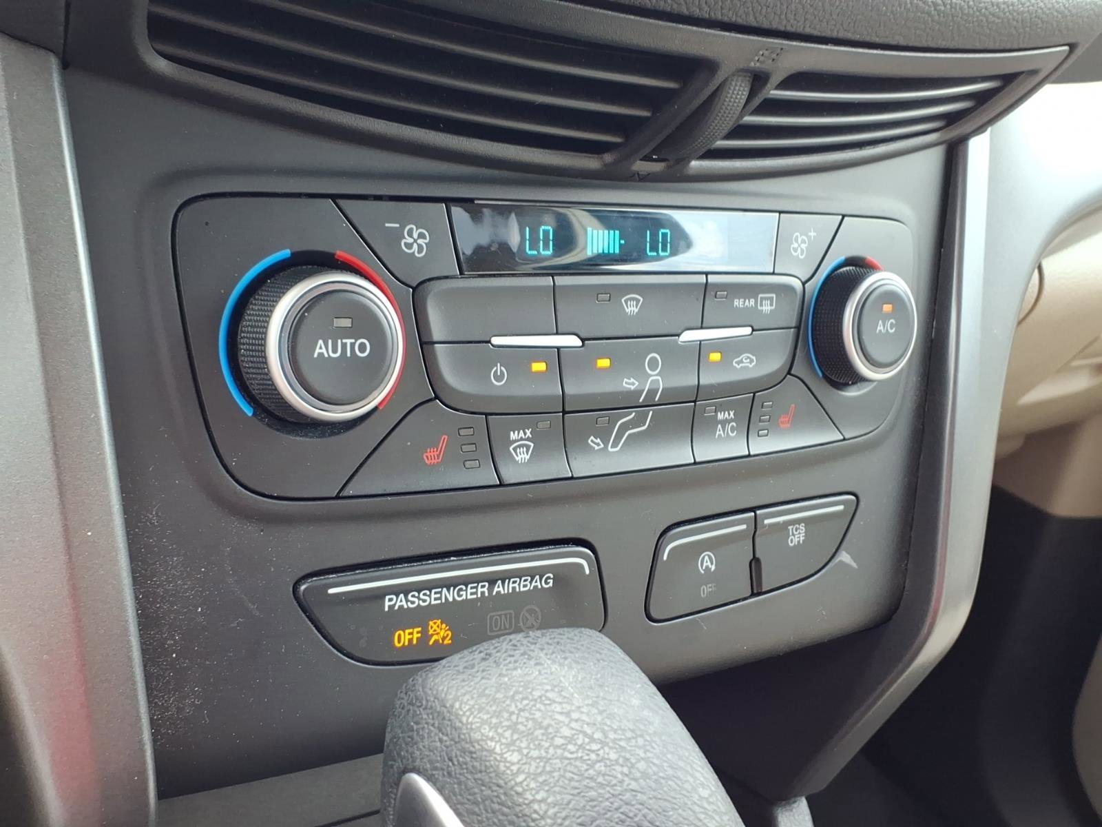 Used 2019 Ford Escape SE image 15