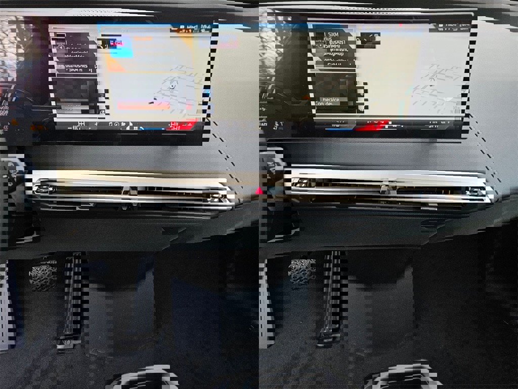 New 2026 BMW iX xDrive60 image 15