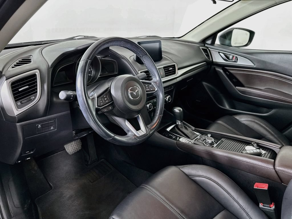Used 2018 MAZDA MAZDA3 Touring FWD image 14