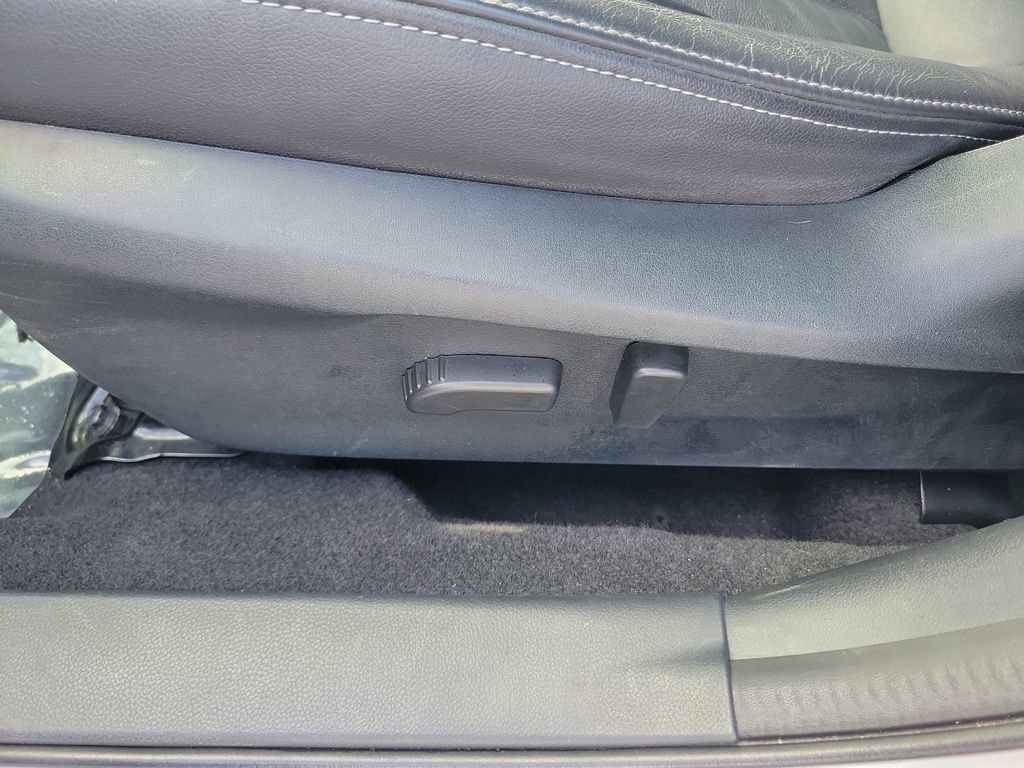 Used 2020 Subaru Impreza 2.0i Limited w/ Popular Package #2 image 15