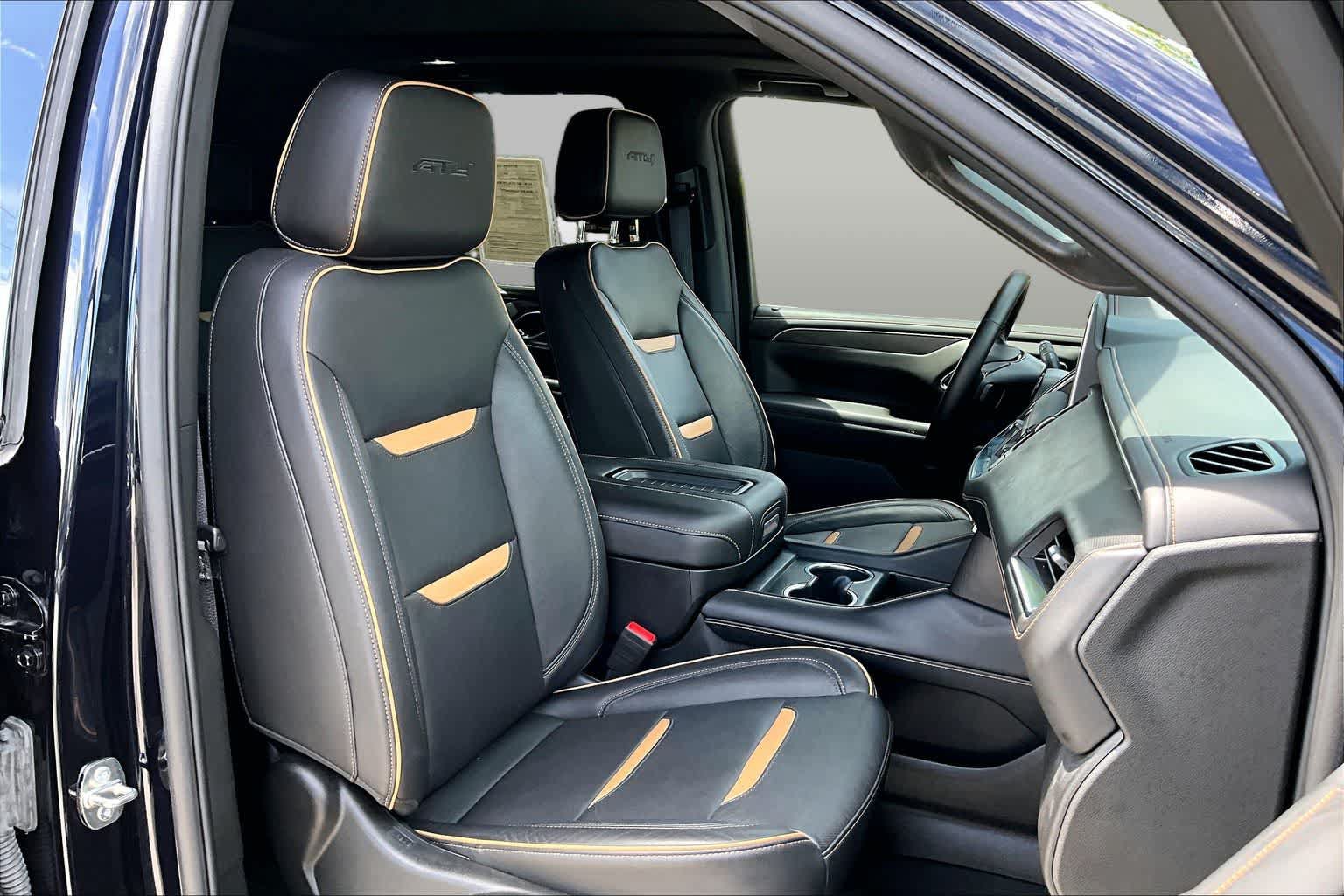 Used 2024 GMC Yukon AT4 w/ Max Trailering Package AWD/4WD image 9