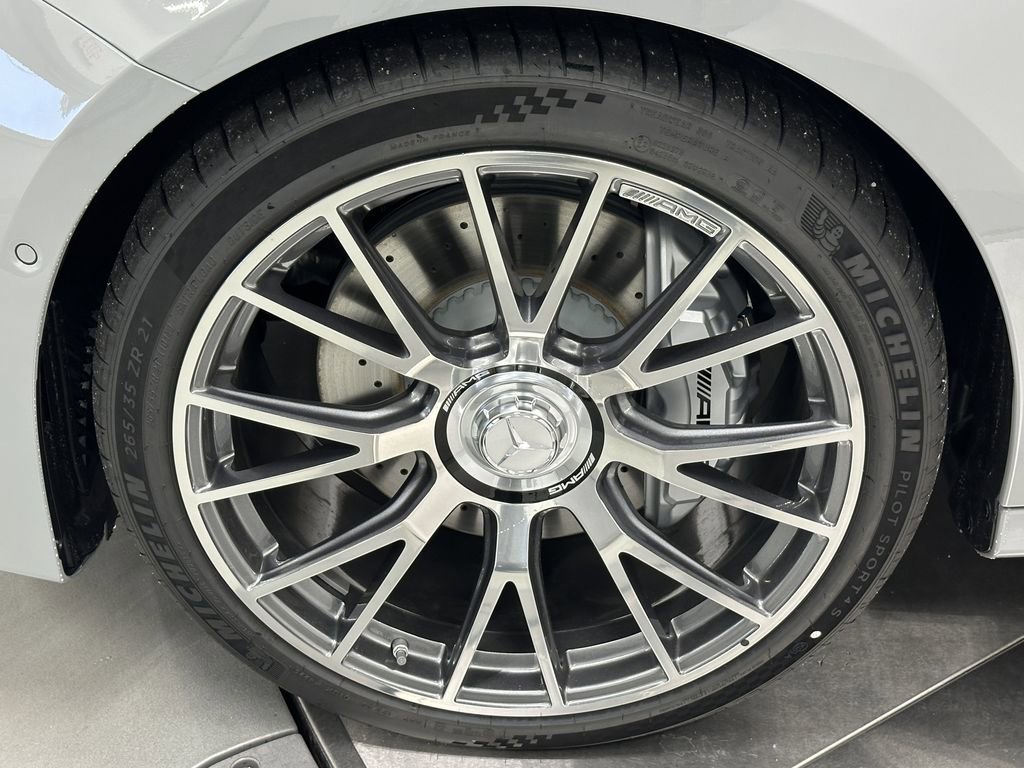 New 2026 Mercedes-Benz E 53 AMG e 4MATIC Sedan image 12