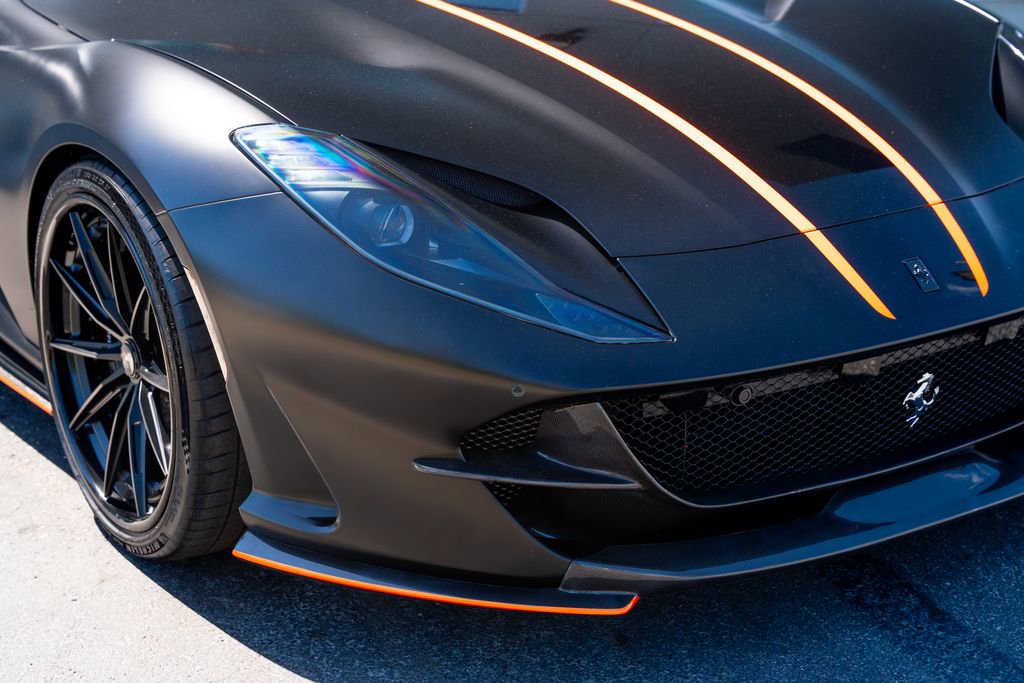 Used 2023 Ferrari 812 GTS RWD image 5