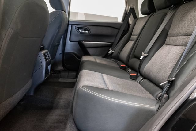 Used 2024 Nissan Rogue SV FWD image 21