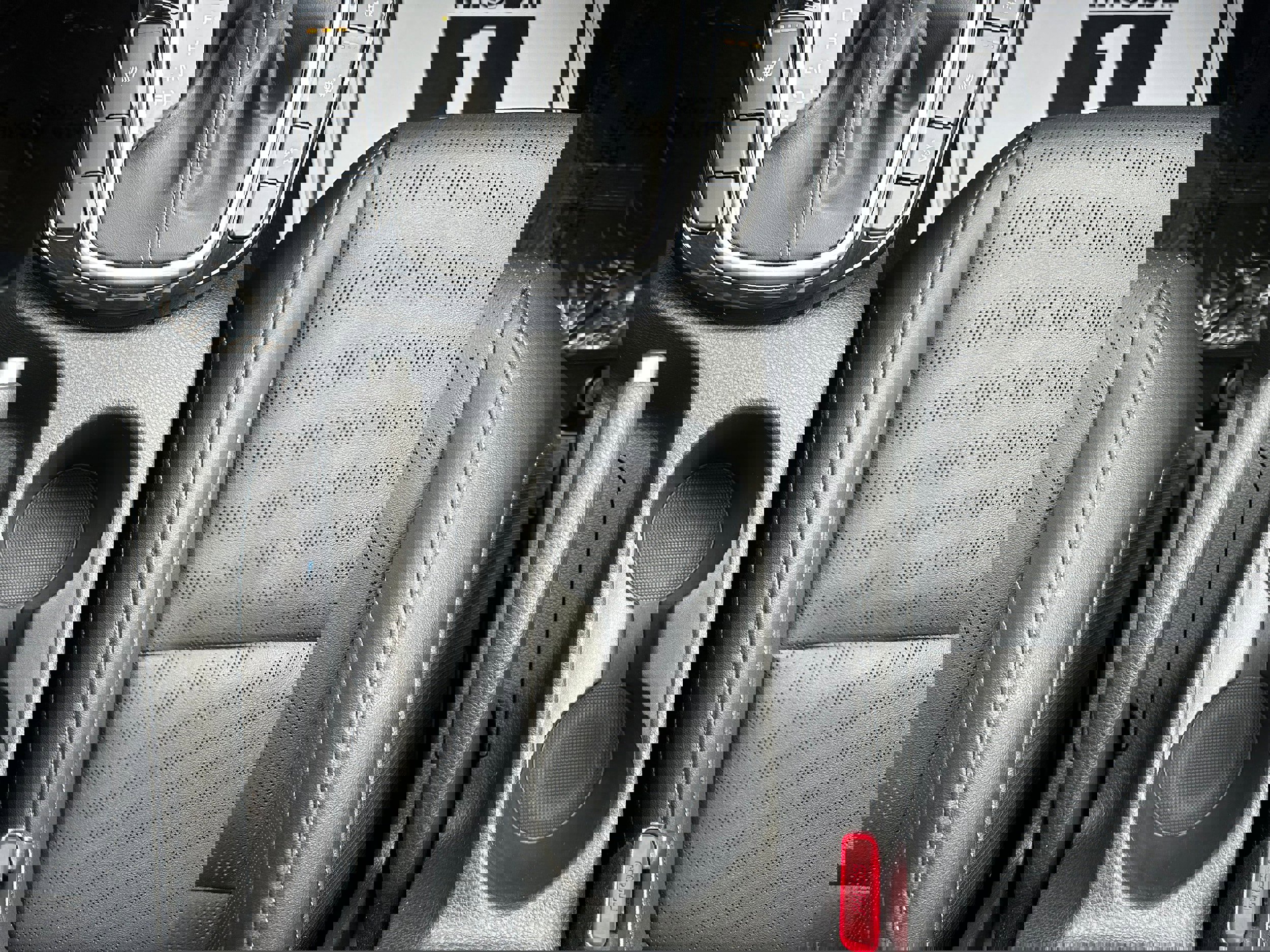 Used 2023 Kia Seltos EX image 34