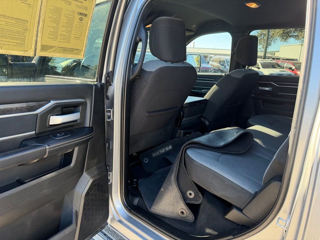 Used 2024 RAM 2500 Big Horn image 28