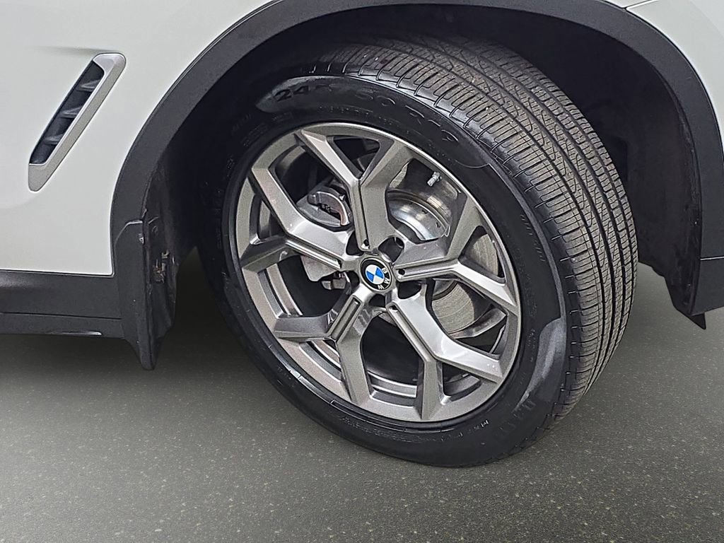 Used 2021 BMW X3 xDrive30e w/ Executive Package image 34
