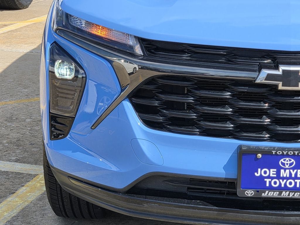 Used 2024 Chevrolet Trax RS w/ Driver Confidence Package FWD image 5