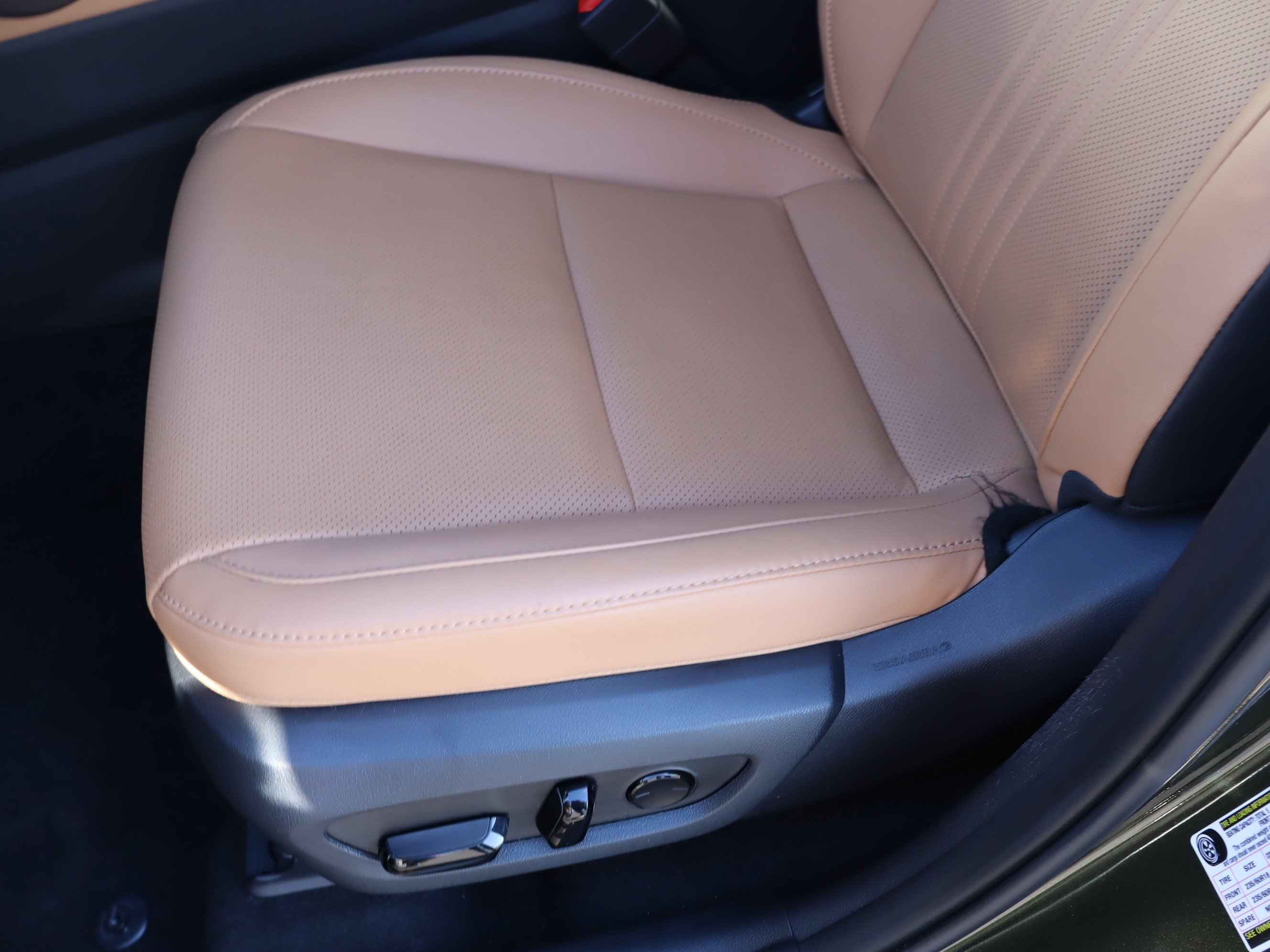 Used 2023 Lexus NX 250 FWD w/ Cold Area Package image 17