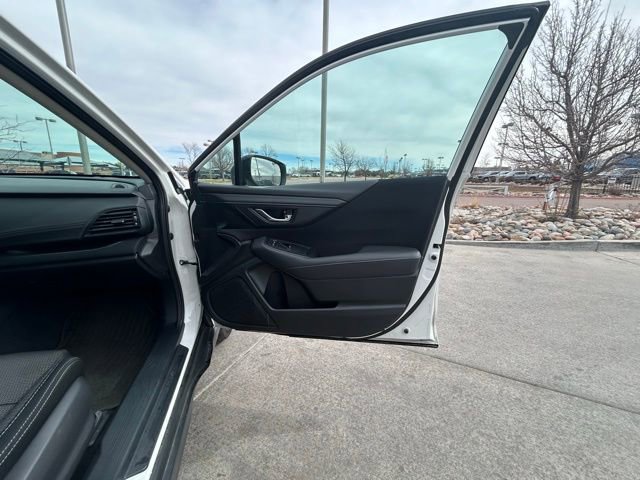 Used 2025 Subaru Outback Premium image 29