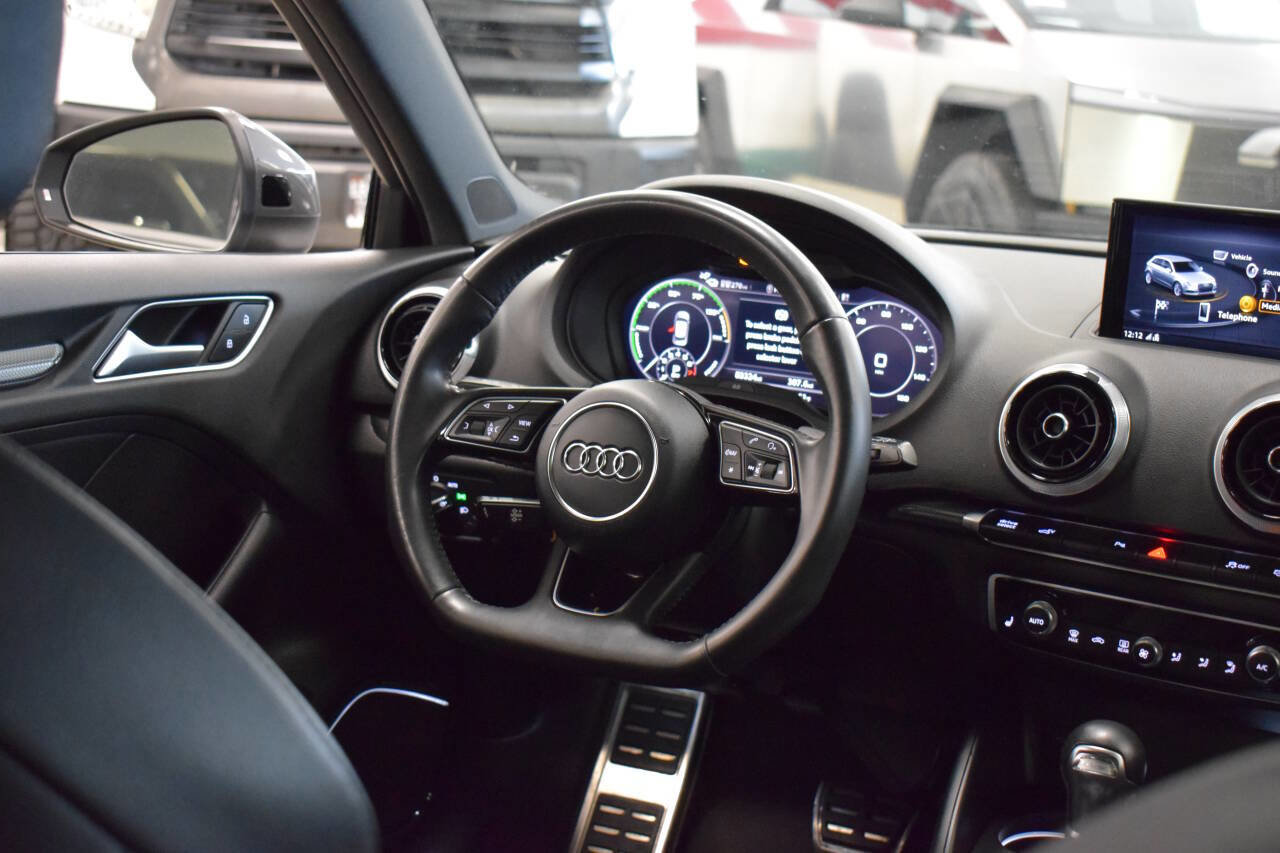 Used 2018 Audi A3 e-tron Premium Plus w/ Technology Package image 36