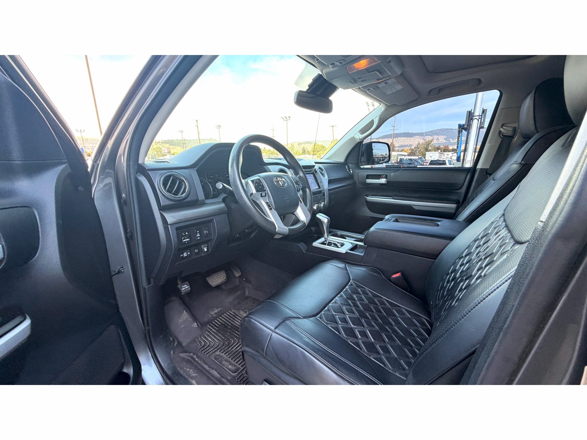 Used 2019 Toyota Tundra SR5 AWD/4WD image 18