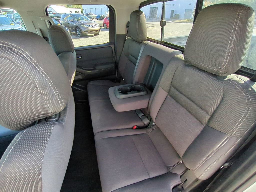 Certified 2022 Nissan Frontier SV image 14