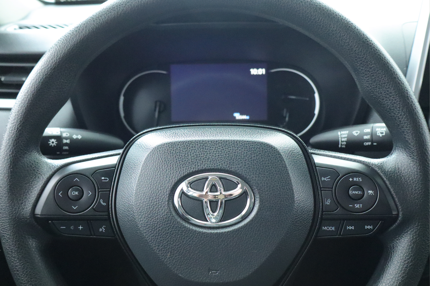 Used 2024 Toyota RAV4 LE AWD/4WD image 17
