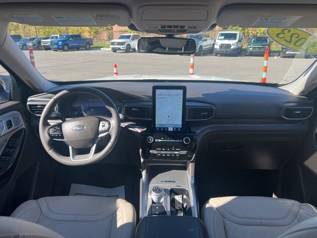 Used 2023 Ford Explorer Platinum w/ Technology Package image 22