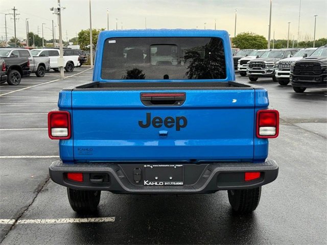 New 2025 Jeep Gladiator Sport image 4