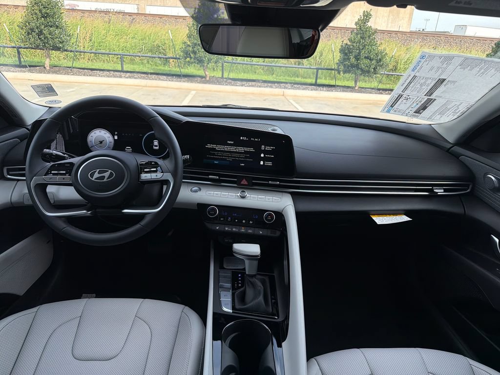 New 2026 Hyundai Elantra Limited FWD image 16