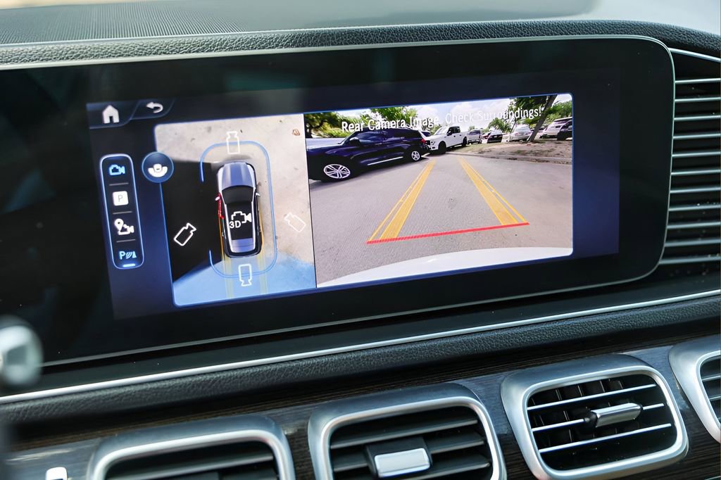 Used 2025 Mercedes-Benz GLE 450 4MATIC image 17