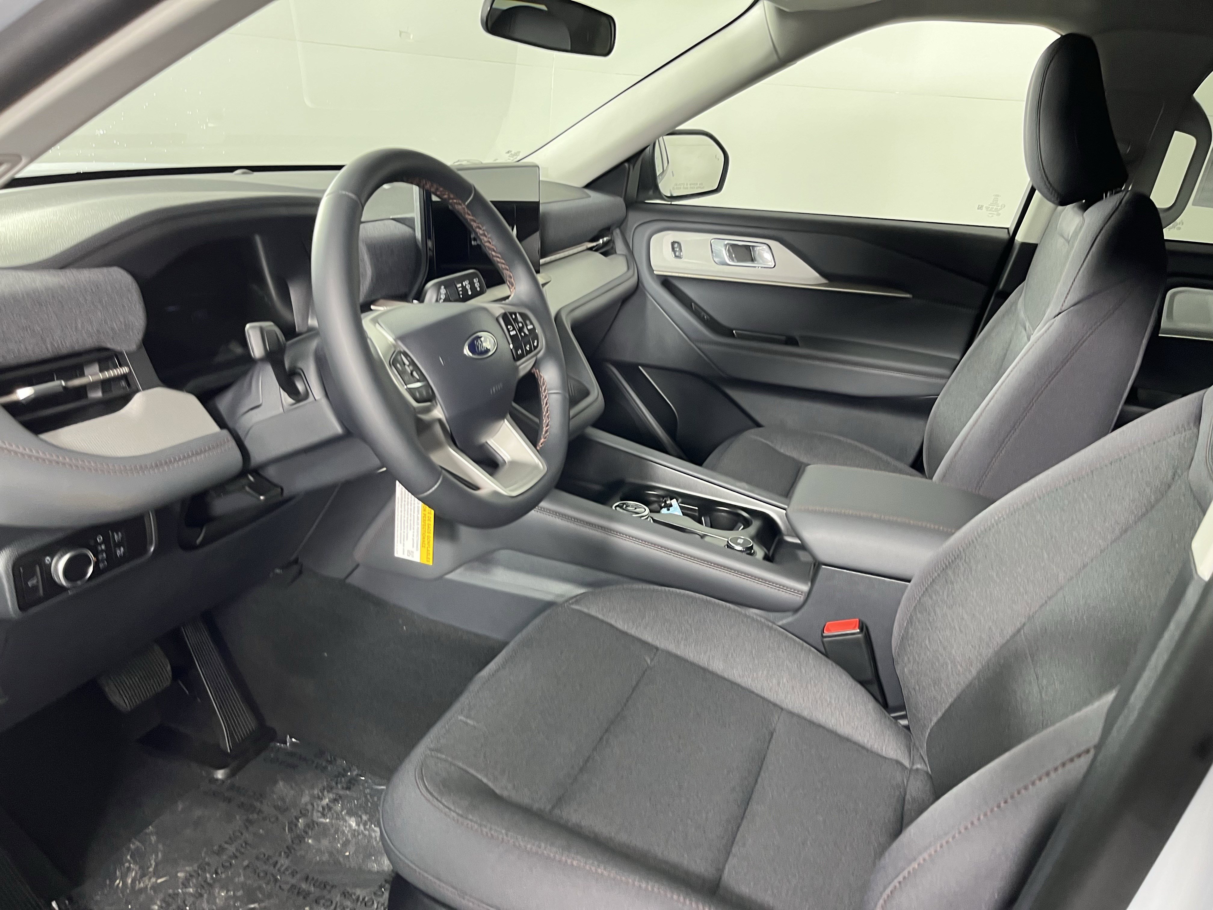 New 2026 Ford Explorer Active image 9