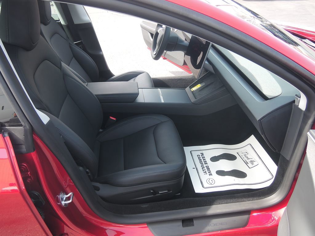 Used 2025 Tesla Model 3 Long Range image 32