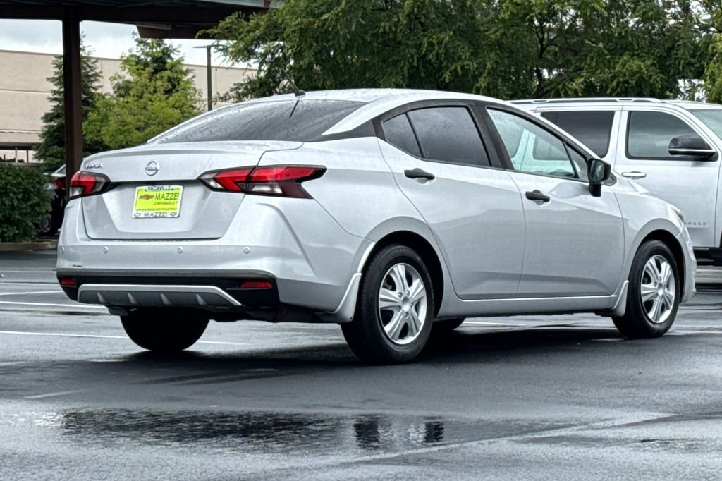 Used 2020 Nissan Versa S FWD image 11