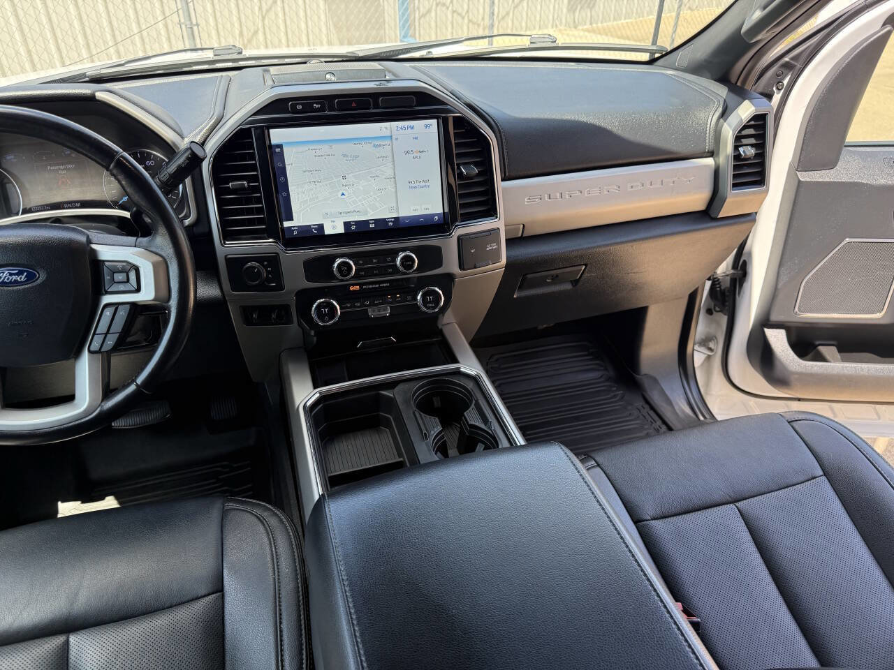 Used 2022 Ford F250 Lariat image 32